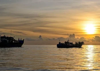 Rohingya missing at sea