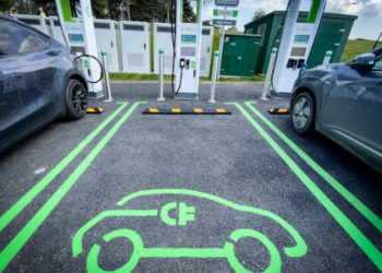 UK EV Charger Growth Slows Amid Policy Uncertainty