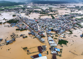 China Storms Claim Fifteen Lives in Tragic Surge