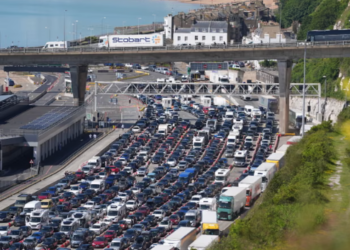 Dover Faces Travel Crisis as EU Border System Stalls