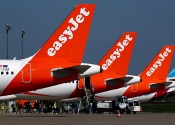 Apollo Launches £5.7bn Bid for Aviation Giant easyJet
