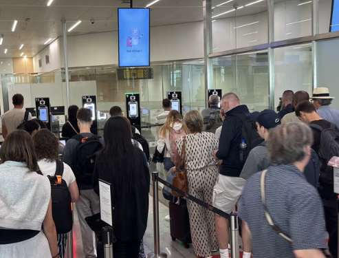 Airlines Demand Freeze on EU Border System as Chaos Peak Looms