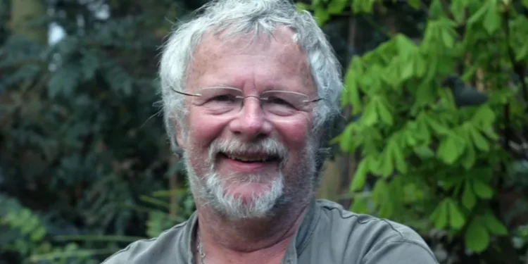 Bill Oddie dies at 85