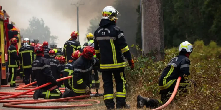 France Spain wildfires Bordeaux evacuation