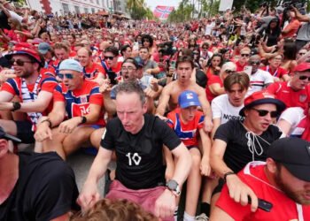 England and Norway Fans Turn Miami Into World Cup Carnival