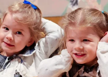 identical twins rare pregnancy treatment