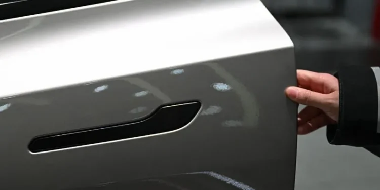 China car recall hidden door handles