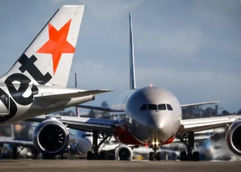 Jetstar carry-on luggage fees