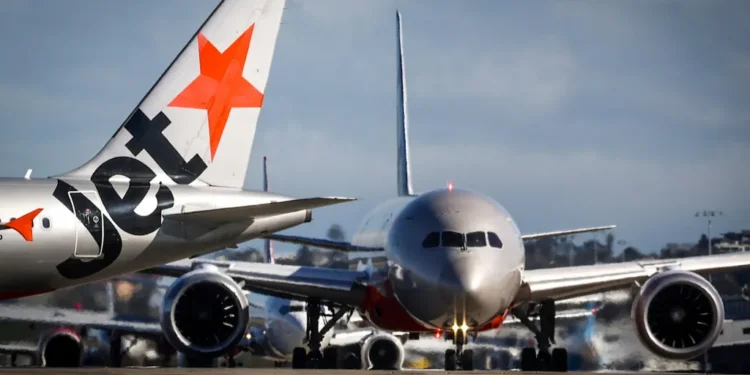 Jetstar carry-on luggage fees