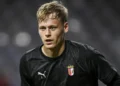 Newcastle sign Lukáš Horníček