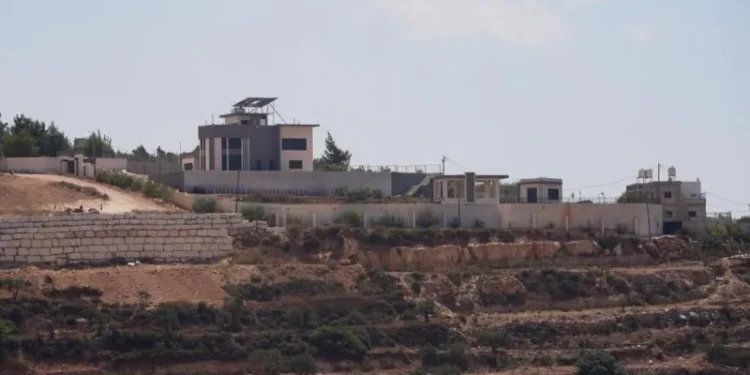 Palestinian families West Bank settlers