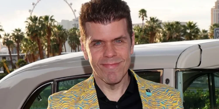 Perez Hilton hospitalised