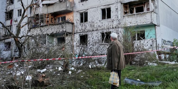 Russian Missiles Intensify Pressure on Kyiv