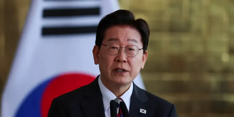 Seoul proposes historic peace talks to replace Korean War armistice