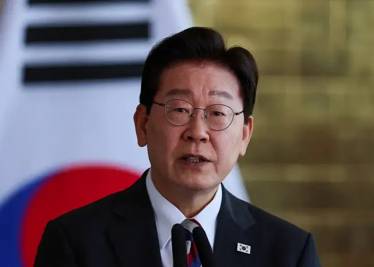 Seoul proposes historic peace talks to replace Korean War armistice