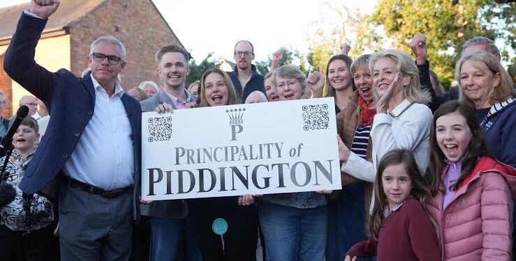 Piddington Votes for Symbolic Independence Over Asylum Plan