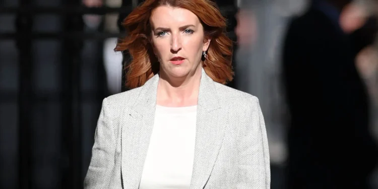 Louise Haigh Urges UK to Heed AI Safety Warnings