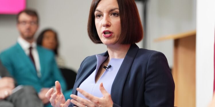 Headteachers Warn New Ofsted System Is Harming Wellbeing