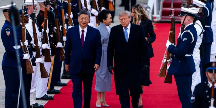 Trump gives Xi red-carpet welcome as trade truce extends