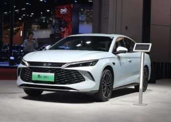 Chinese Hybrid Car Surge Raises EU Auto Industry Concerns