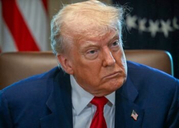 Trump Faces Growing Pressure as Political Support Shifts