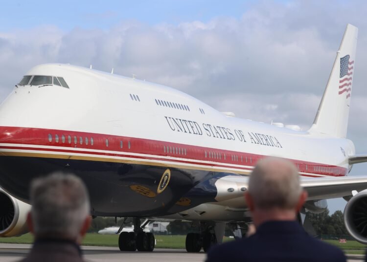 White House Bars CNN From Air Force One Trip