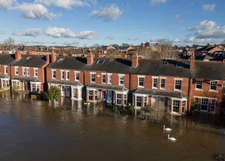 New UK Homes in Flood Zones Face Insurance Risk