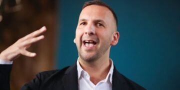 Green Leader Targets Starmer’s Former Seat