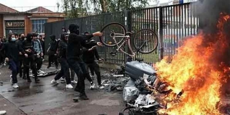 French Student Protests Escalate Into Violent Clashes