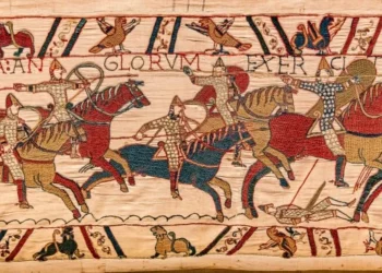 Bayeux Tapestry Revives Franco-British Ties