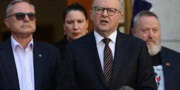 Australia gives users control over social media algorithms