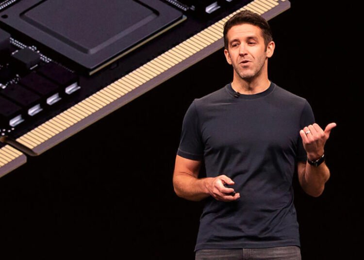 Apple Folding iPhone Set for Major CEO Test