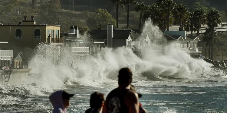 Pacific heatwave El Niño US weather