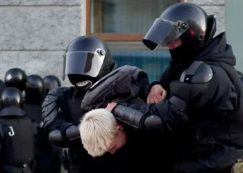 Russian anti-war activists deported