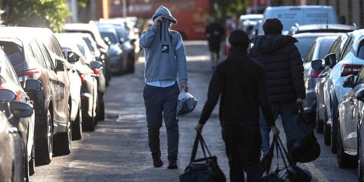 Hundreds of UK prisoners released early amid overcrowding