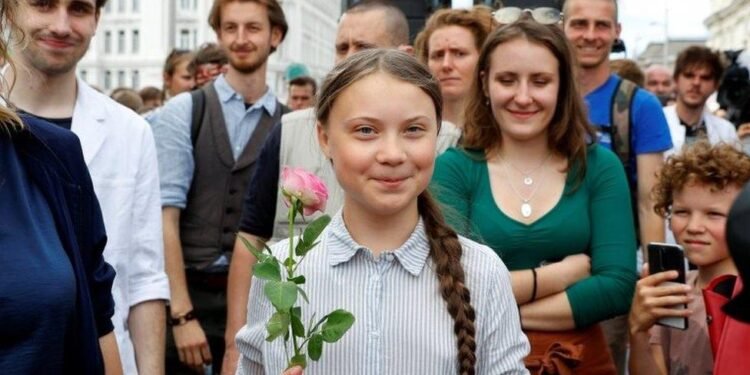 Greta Thunberg Backs French Students in School Protests