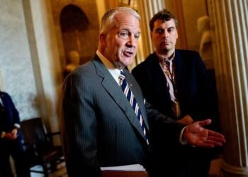 Trump Warns Alaska Voters Over Rival Dan Sullivans