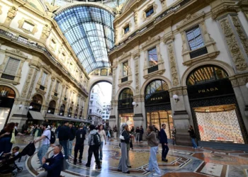 Milan Luxury Stores Shut as Italy Plans Troop Deployment