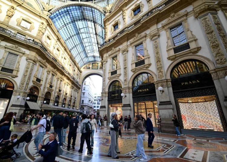 Milan Luxury Stores Shut as Italy Plans Troop Deployment