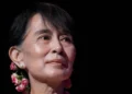 Suu Kyi Appears in Rare Photos After Royal Gift