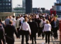 UK Unemployment Falls to 4.7% as Vacancies Decline