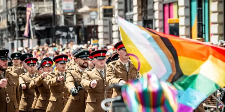MoD Seeks Out-of-Court Resolution in LGBT Veterans Compensation Fight