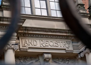 UK Land Registry Plan Faces Opposition From Landowners