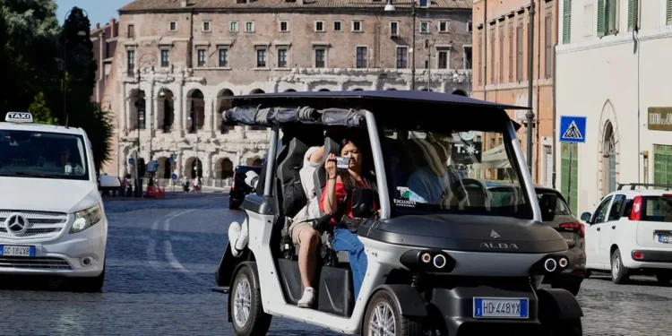 Rome Cracks Down on Rising Golf Cart Tours