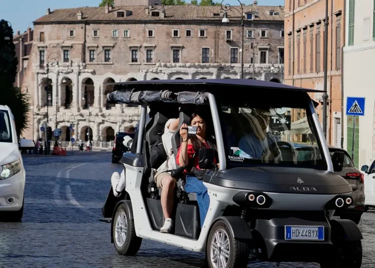 Rome Cracks Down on Rising Golf Cart Tours