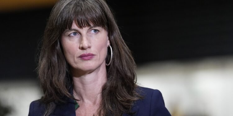 Greens Call for Immediate Water Nationalisation