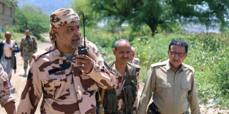 Yemen government launches offensive against Houthis