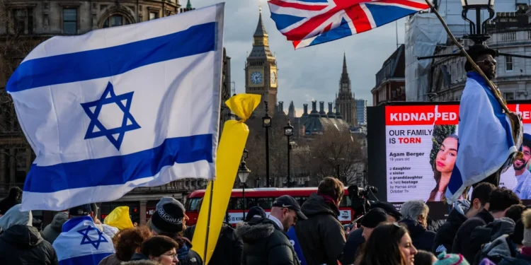 British Jews Show Stronger Israel Ties After October 7