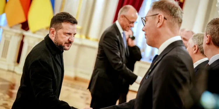 Germany Pledges €1bn Military Aid to Ukraine