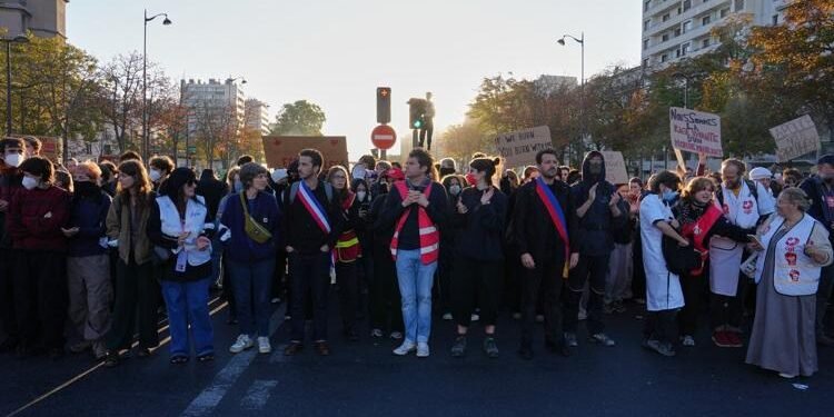 France Schools Protests Draw 250,000 as Police Clash